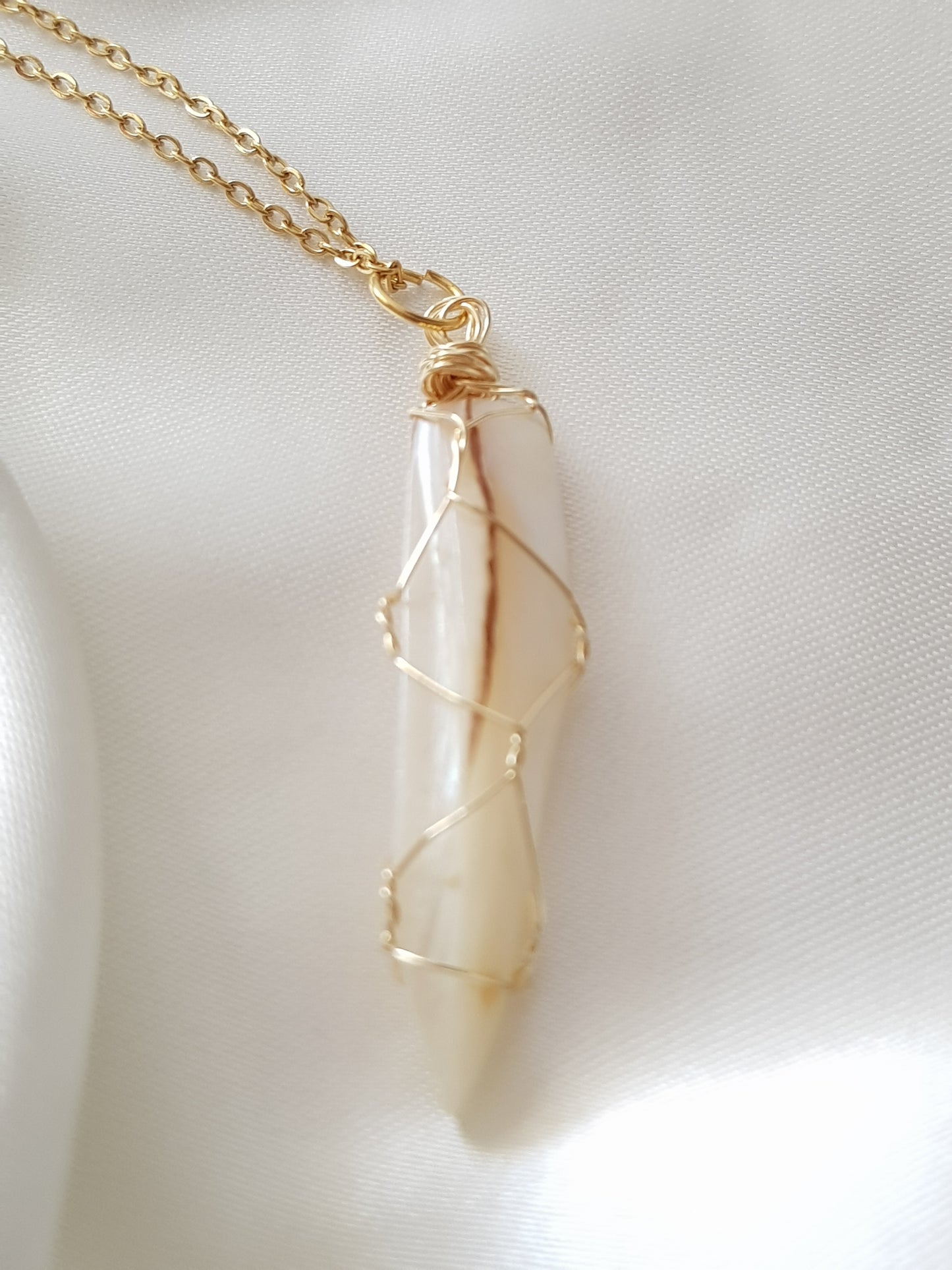 Collar Colmillo del Mar Glacial