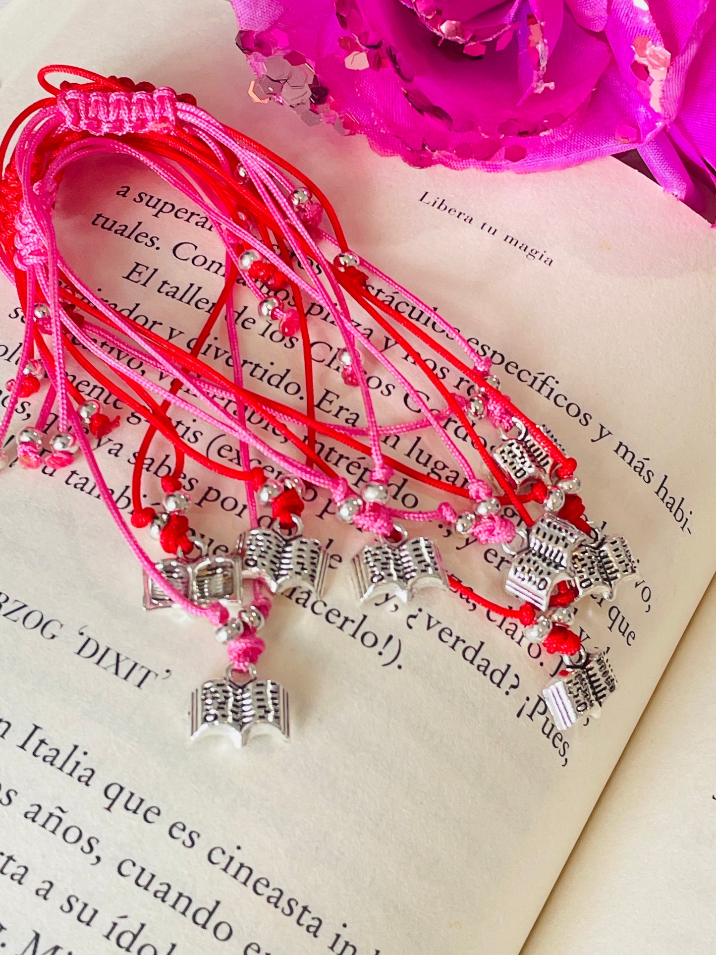 Pulsera Ajustable con Libro