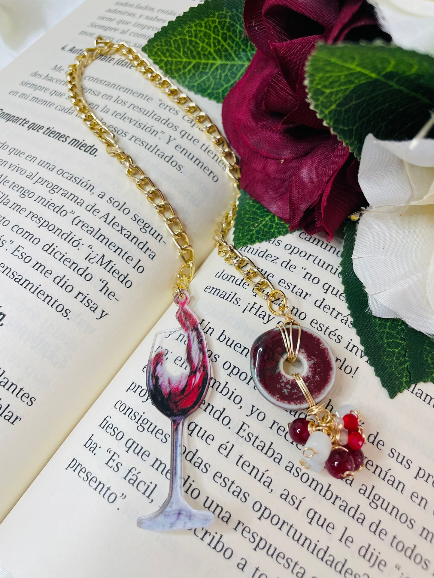 Marcador de Libros con Charm de Copa en Resina