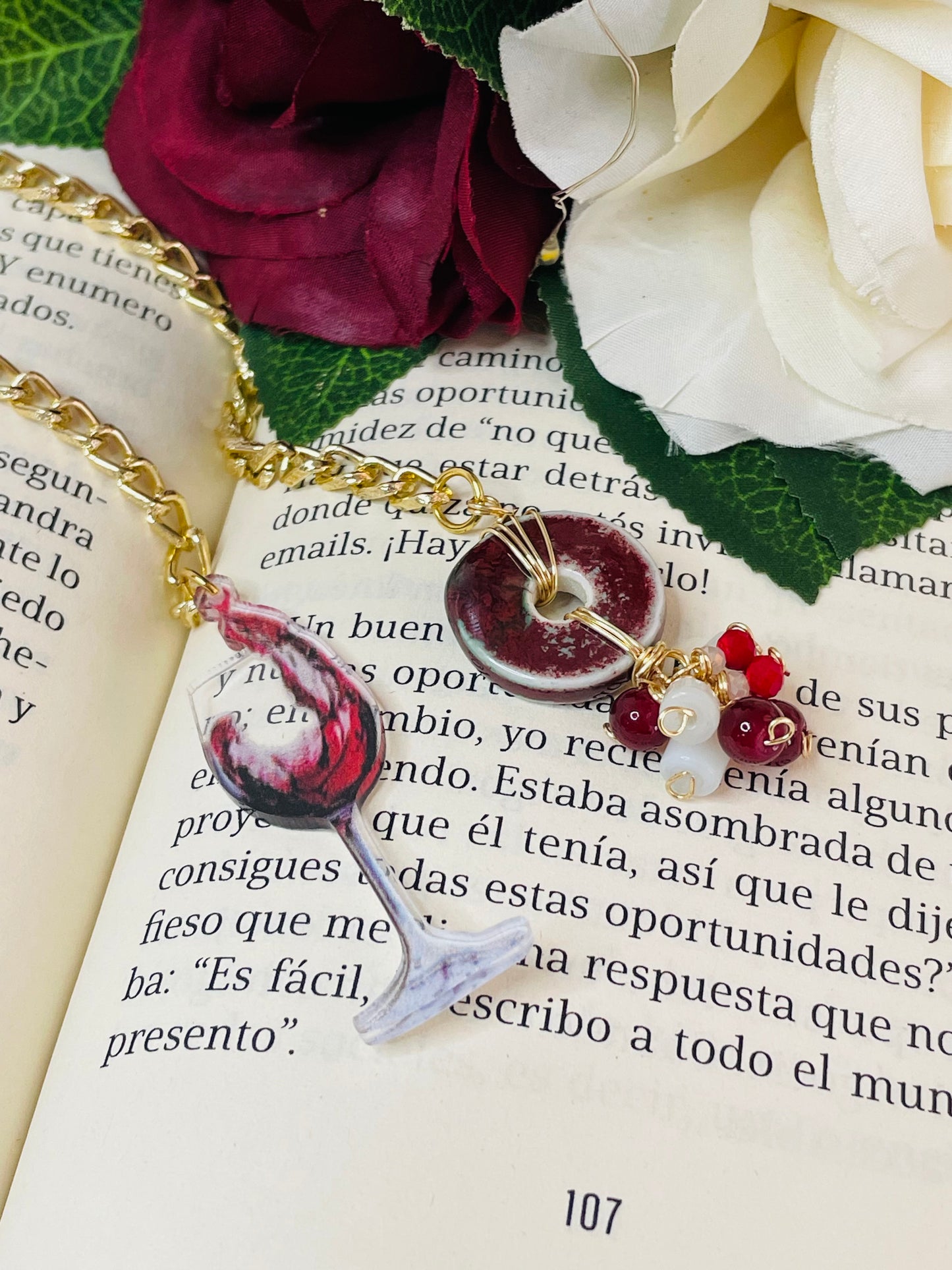 Marcador de Libros con Charm de Copa en Resina