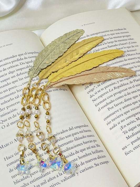 Marcador Pluma Elegante con Charm Tornasol