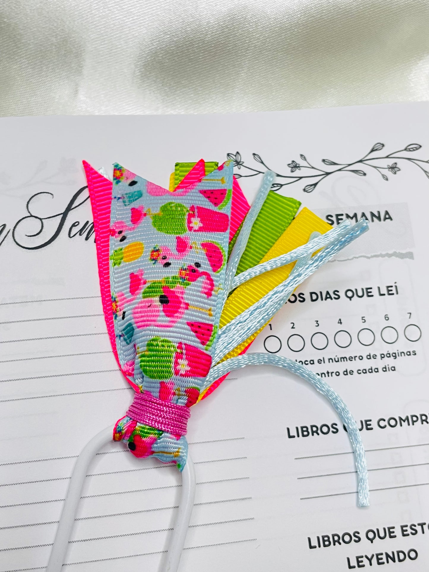 Jumbo Paper Clips