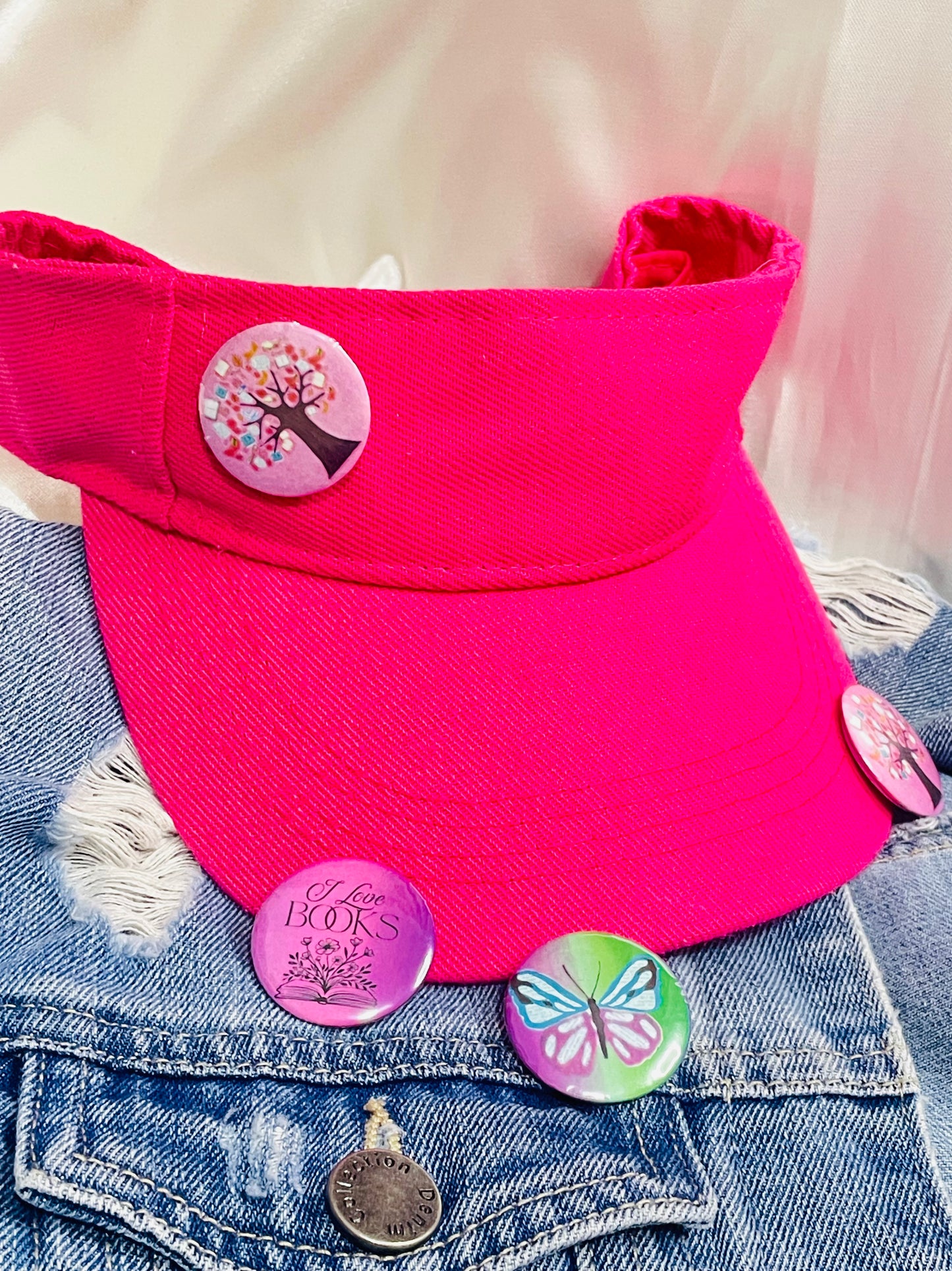 Books Pin Buttons