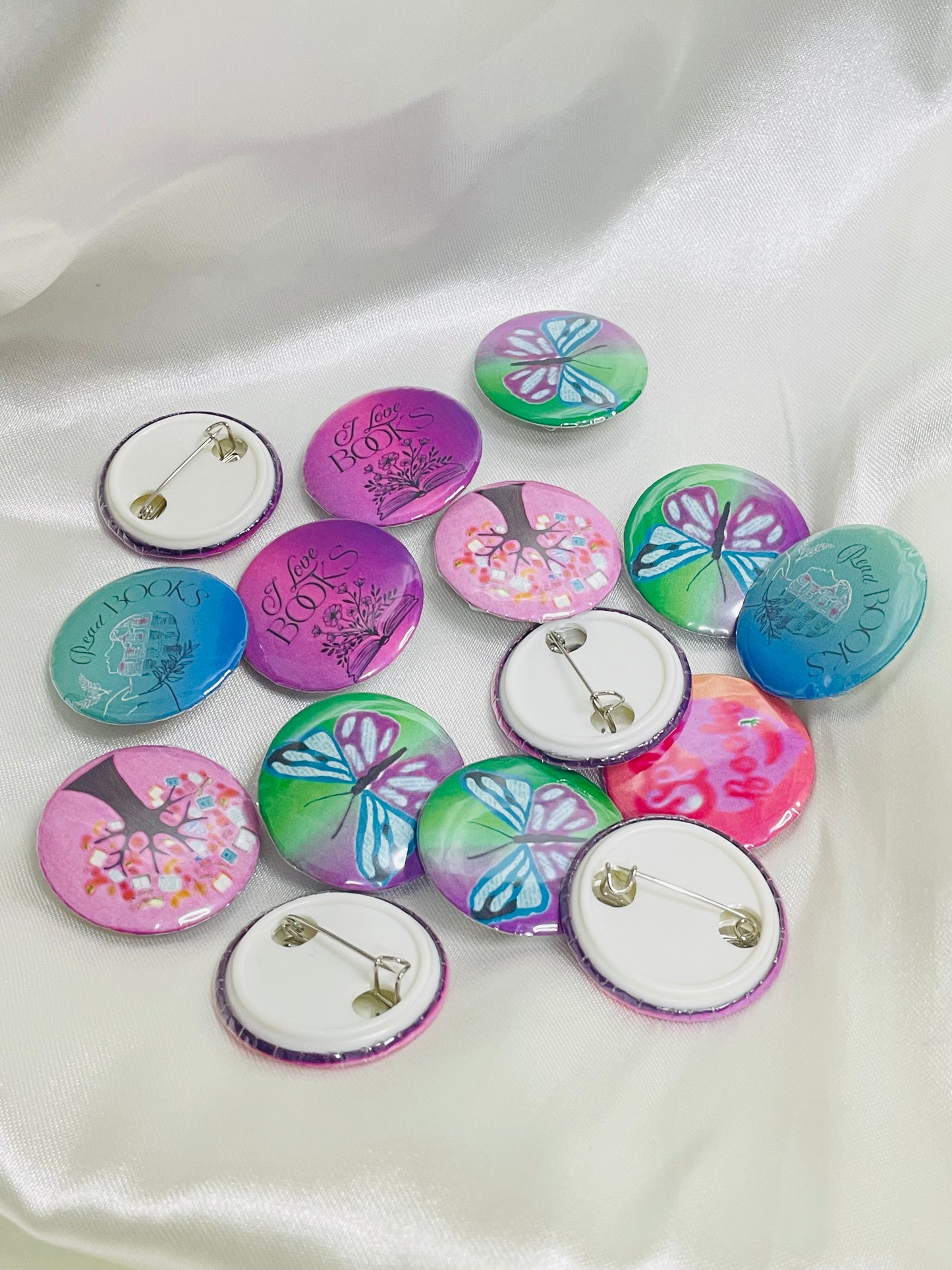 Books Pin Buttons