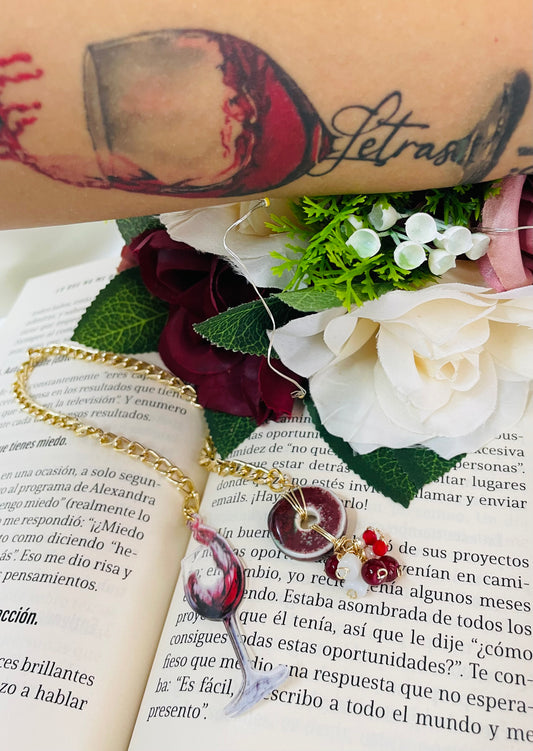 Marcador de Libros con Charm de Copa en Resina